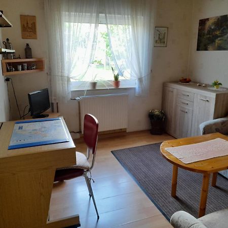 Ferienwohnung Woelbert Altendiez Exterior photo